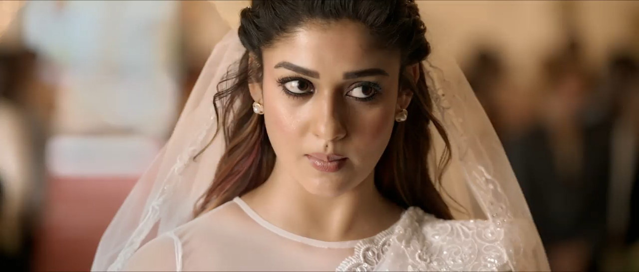 Bigil 2019 WebRip [Hindi + Tamil] 480p, 720p ESub Screenshot