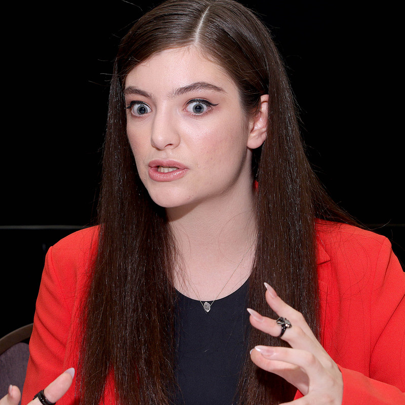 Lorde-MunawarHosain111014_tcc (5)