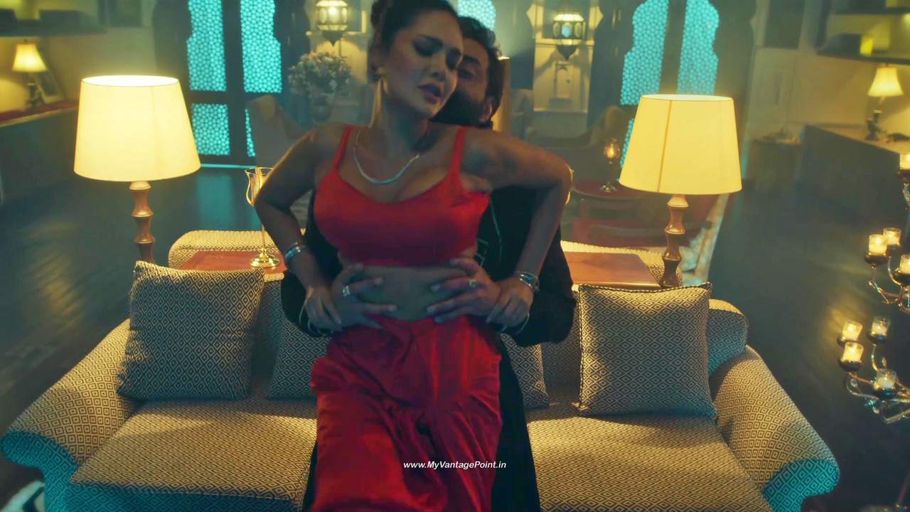 94Esha Gupta Hot in Aashram Web Series