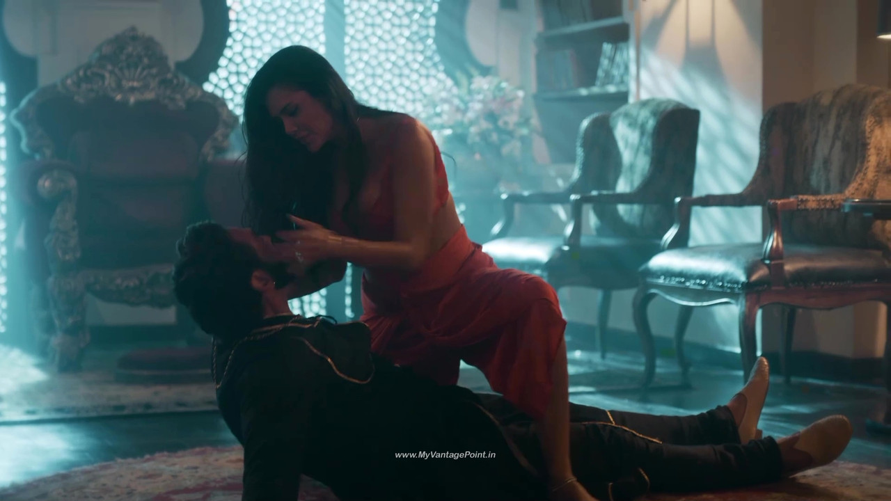 150Esha Gupta Hot in Aashram Web Series