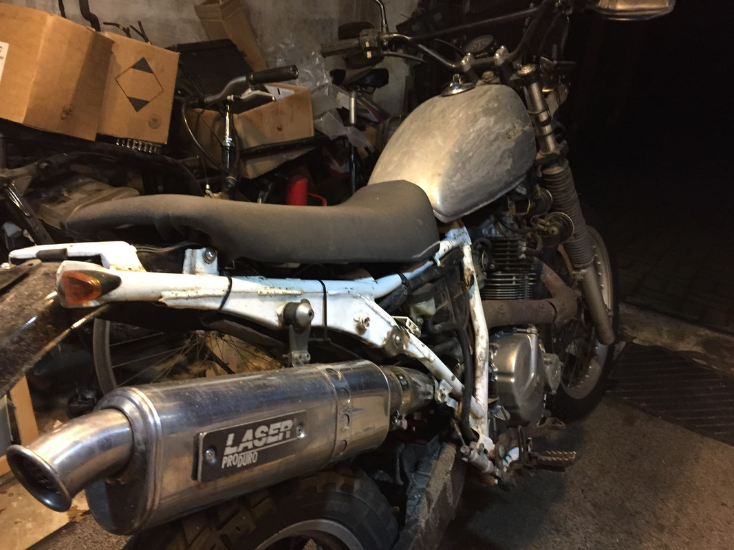 ABF4CB25-C1D1-45AE-BC7A-0E3E51EF26AE