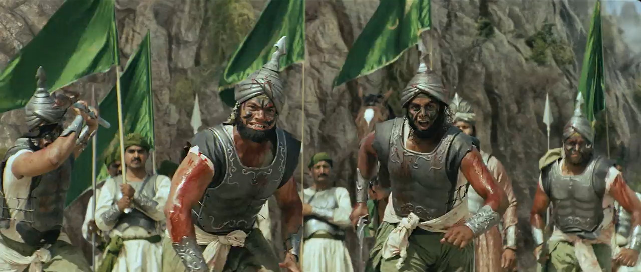 Magadheera 2009 BluRay [Hindi + Tamil + Telugu] 480p 720p ESub Screenshot