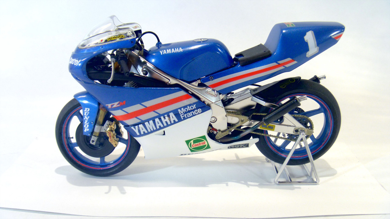 Tamiya 1/12 Yamaha TZ250M P1040333