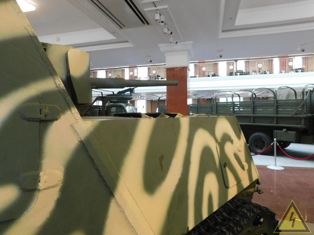 Макет советского бронированного трактор ХТЗ-16, Музейный комплекс УГМК, Верхняя Пышма DSCN5534