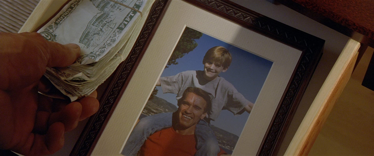 Last Action Hero (1993) (1080p BluRay x265 FreetheFish)-7