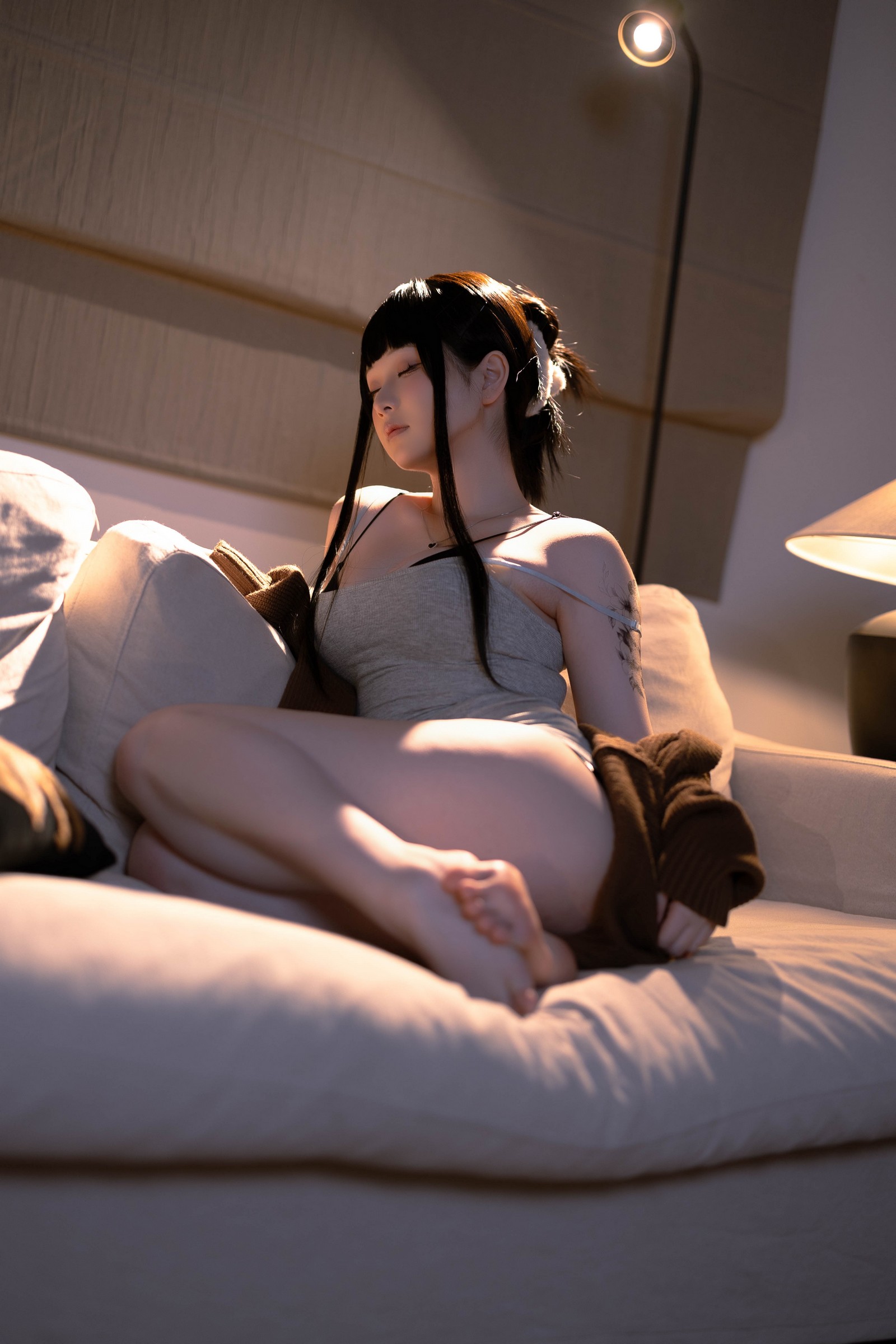 屿鱼 Yuyu 杀手妻子 主题 Cosplay 写真图集（50P｜444MB）插图