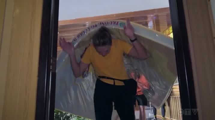 [Image: d49enp0ri2lf.jpg]