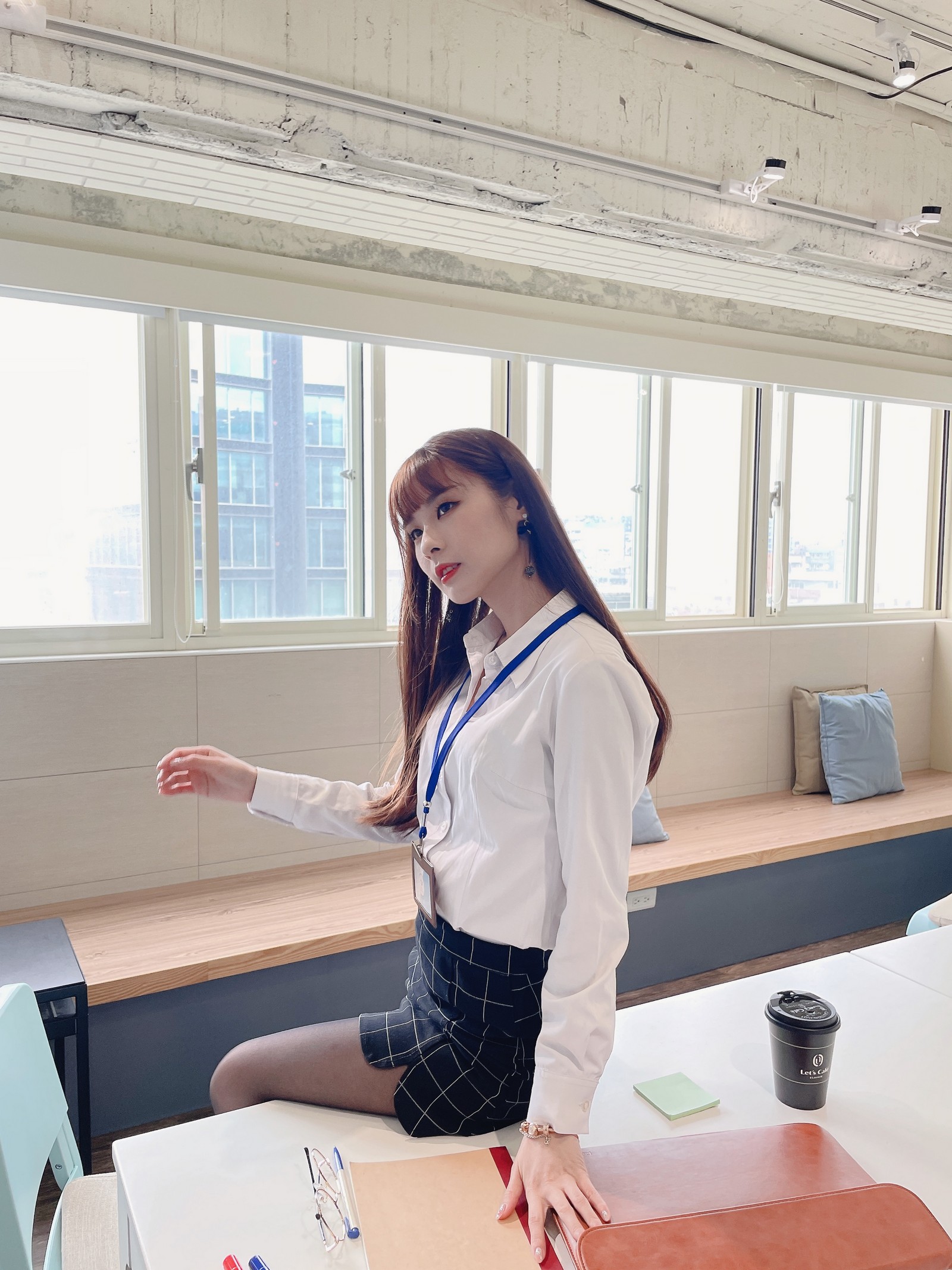 泥泥汝 OL 女郎 B 主题 写真＋视频合集｜高人气职业风作品（350P｜12V｜840MB）插图1