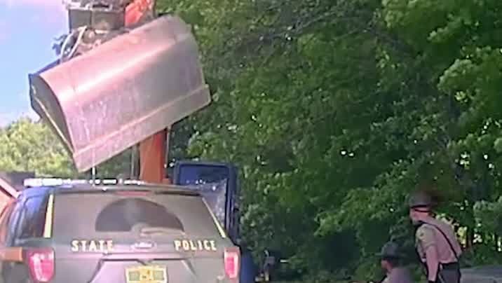 [Image: f6q3f94fljgg.jpg]