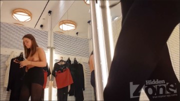 [Image: Voyeur22325101657.jpg]