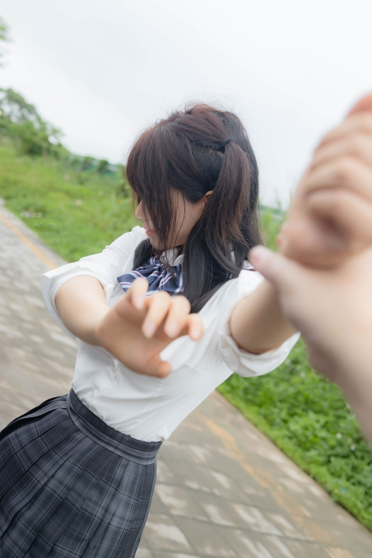 Nyako喵子《诱拐》萌妹子 写真图，清新与青春的活力美女插图2