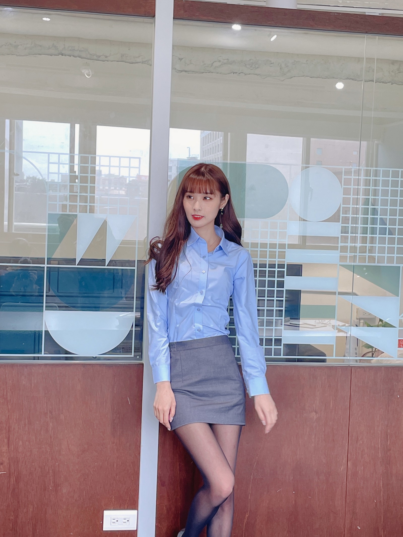 泥泥汝 OL 女郎 B 主题 写真＋视频合集｜高人气职业风作品（350P｜12V｜840MB）插图5