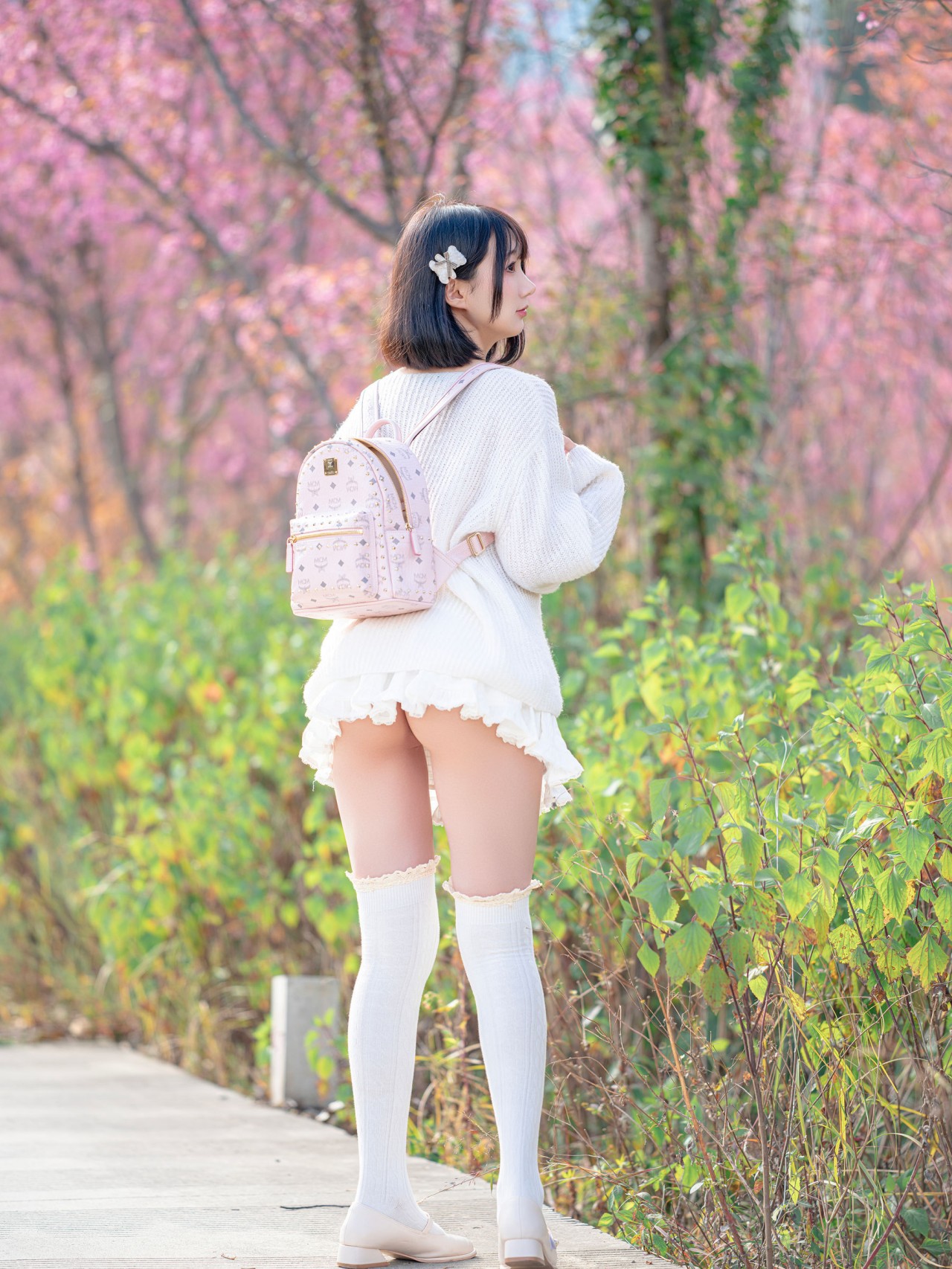 nagisa 魔物喵《樱花树下》写真，清新优雅的气质美女插图3