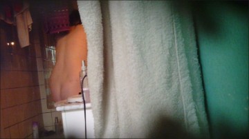 [Image: Voyeur14315140951.jpg]