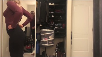 [Image: Voyeur22935094351.jpg]