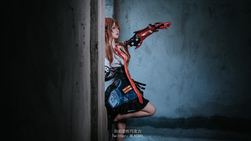 白莉爱吃巧克力 明日香 Cosplay 高清写真【86P｜515.1MB】