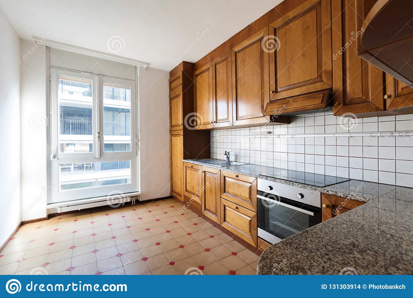 https://i.postimg.cc/Bt91g1NL/int-rieur-des-appartements-cuisine-en-bois-de-cru-131303914-redimensionner.jpg