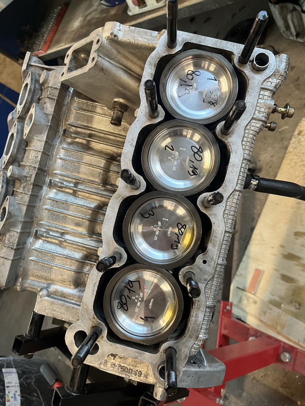 CF082871-FF13-4D60-8BA8-739A8F8C613D