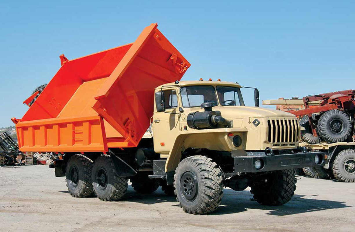 Урал 55571Т (1)