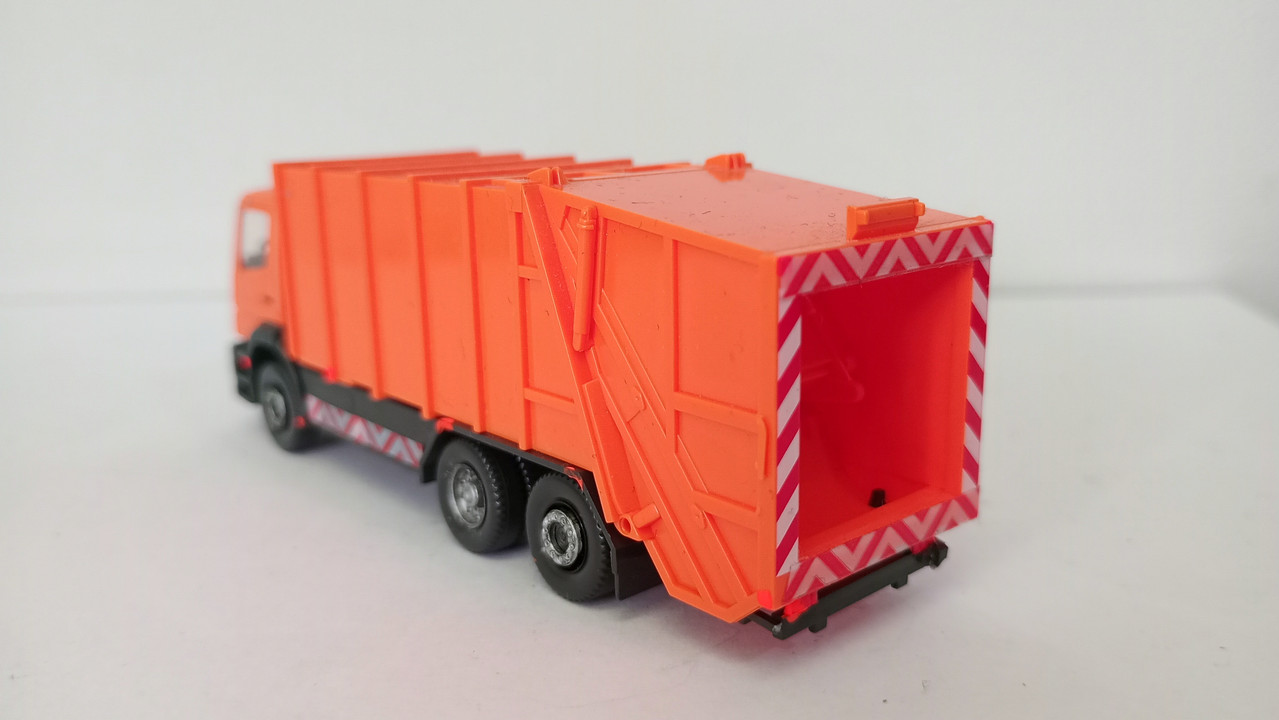 Mach (3484)