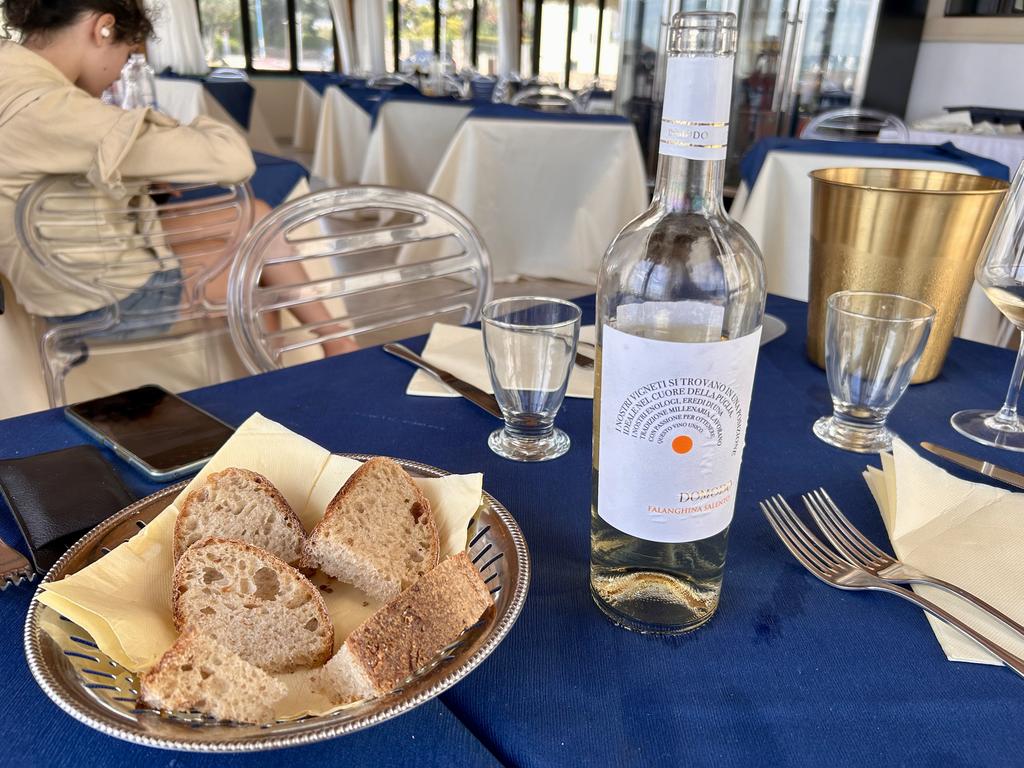 Жаркий сентябрь на побережье Тирренского моря. Жаркий сентябрь на побережье Тирренского моря.