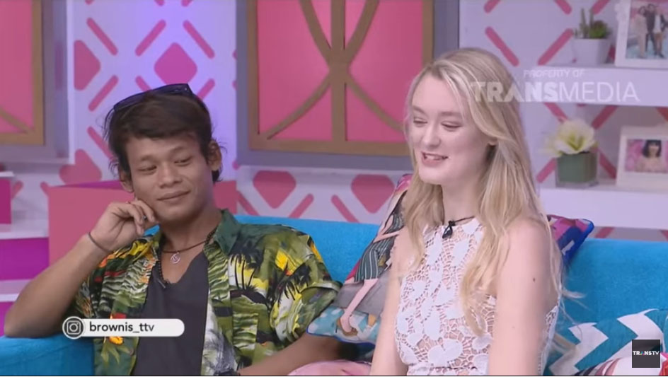 Nur Khamid dan Polly Alexandria Robinson