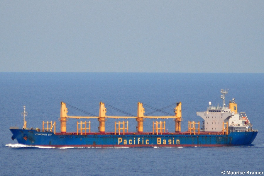 im Japanischen Meer auf dem Weg nach Dangjin (Südkorea) KOOMBANA