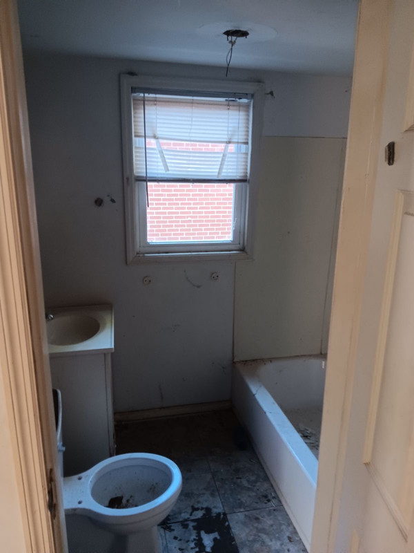 EC23B752-6EEF-49B0-97F8-E04801904E27