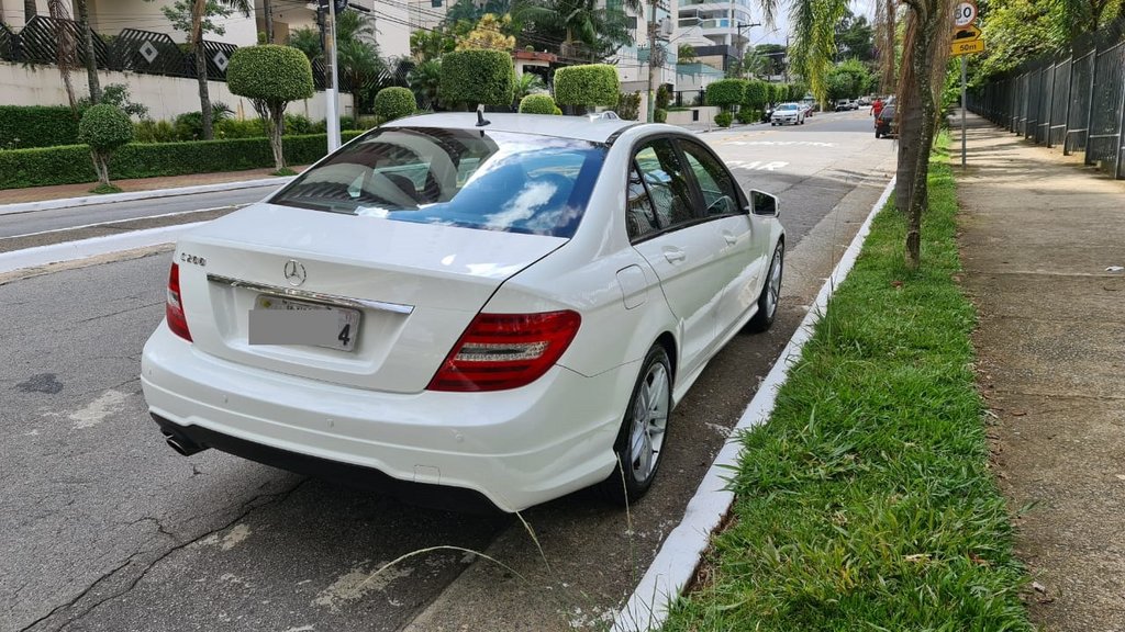 W204 C200 Sport Turbo - 2014/2014 - R$ 87.500,00 Bd691f23-19a9-4173-be9f-b90a3b67d7ec