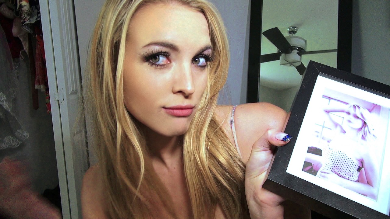Mofos – The Sexy Stalker Keira Nicole
