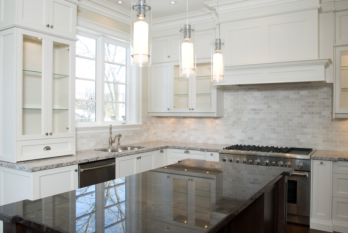 inspiration-storage-perfect-white-tiled-mosaic-kitchen-backsplas