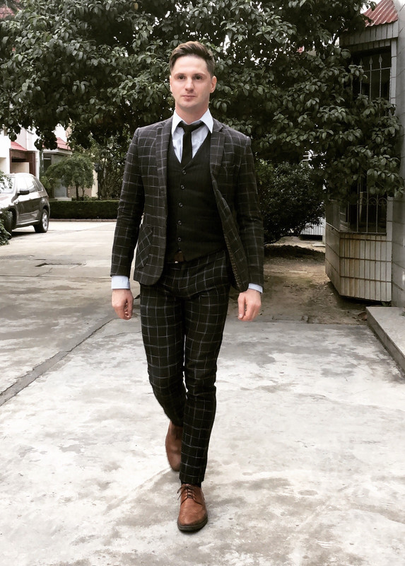 EB9440D1-AFED-4B70-B408-1366B5F7A05D