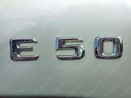 E50 - Um novo segmento de automóveis superesportivos para a Classe E. Emblem