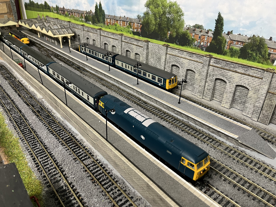 E849ACEC-D7AD-450D-8B29-FEFEDB1FFB4D