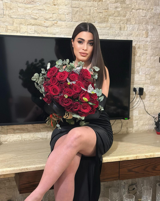صور إليسا أندونيان مثيرة 2025 | إليسا أندونيان فضيحة - مشاهد نار 2026!  Elissaandonian-1756230334119