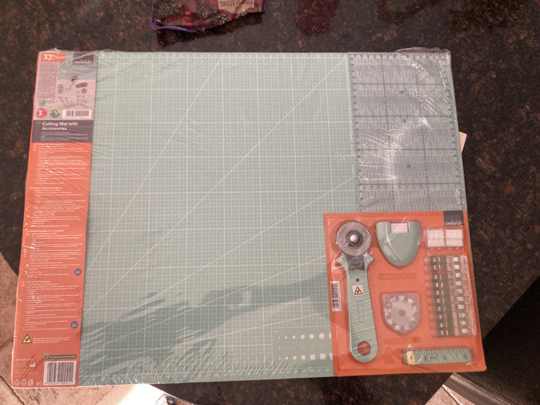 5E9E03DD-9DEB-43B6-B0C7-2ED81B0AA0E7