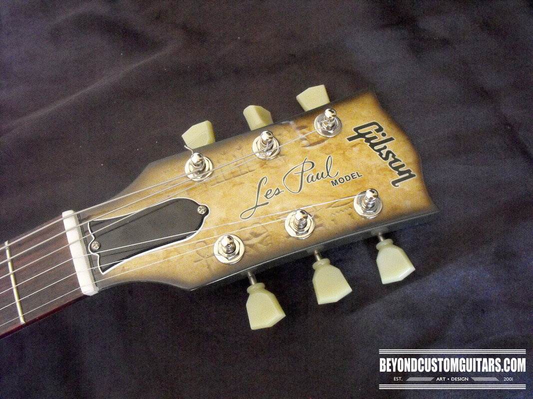 07_gibson_custom_les_paul_lpj_headstock