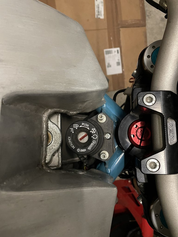 D48B03BD-20FF-4BF6-8F7F-EFF2798E87A4