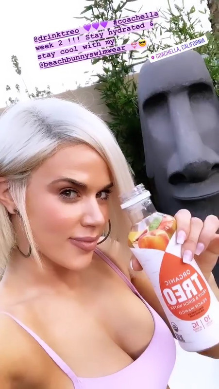 CJ-Lana-Perry-upskirtSTARS.com-1024x1536 (5)