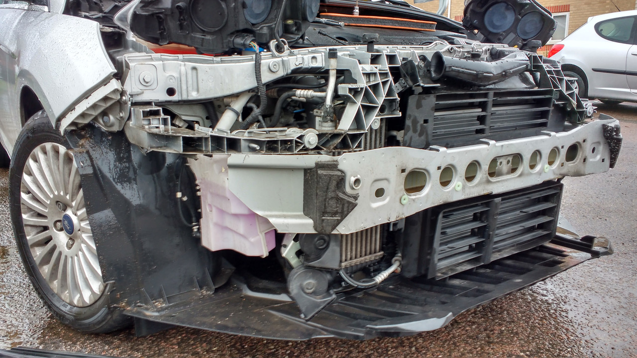 active grill shutter