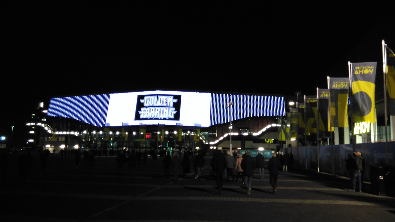 33BB2B13-3883-4BD8-8B3D-0149ABCE42DC