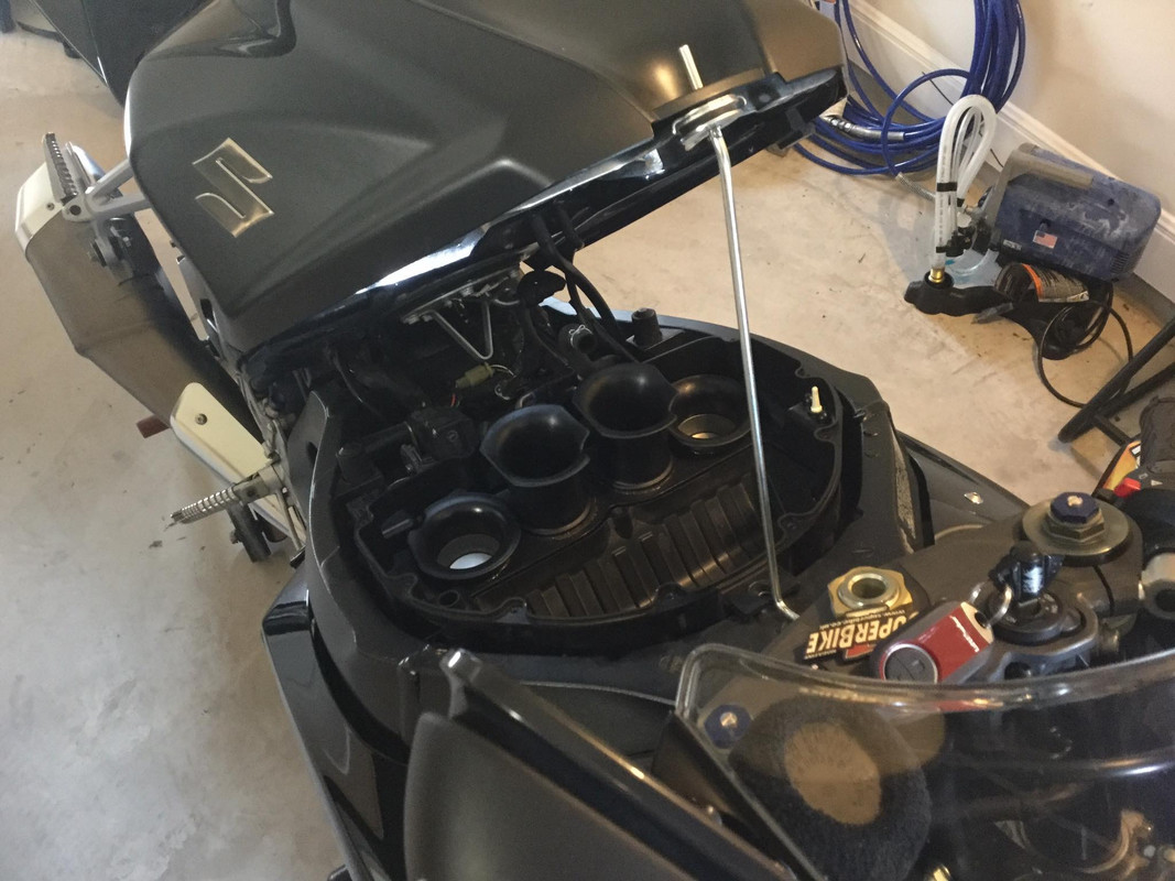 7C45609F-81DE-4E1A-A0BA-10B1733D71BD