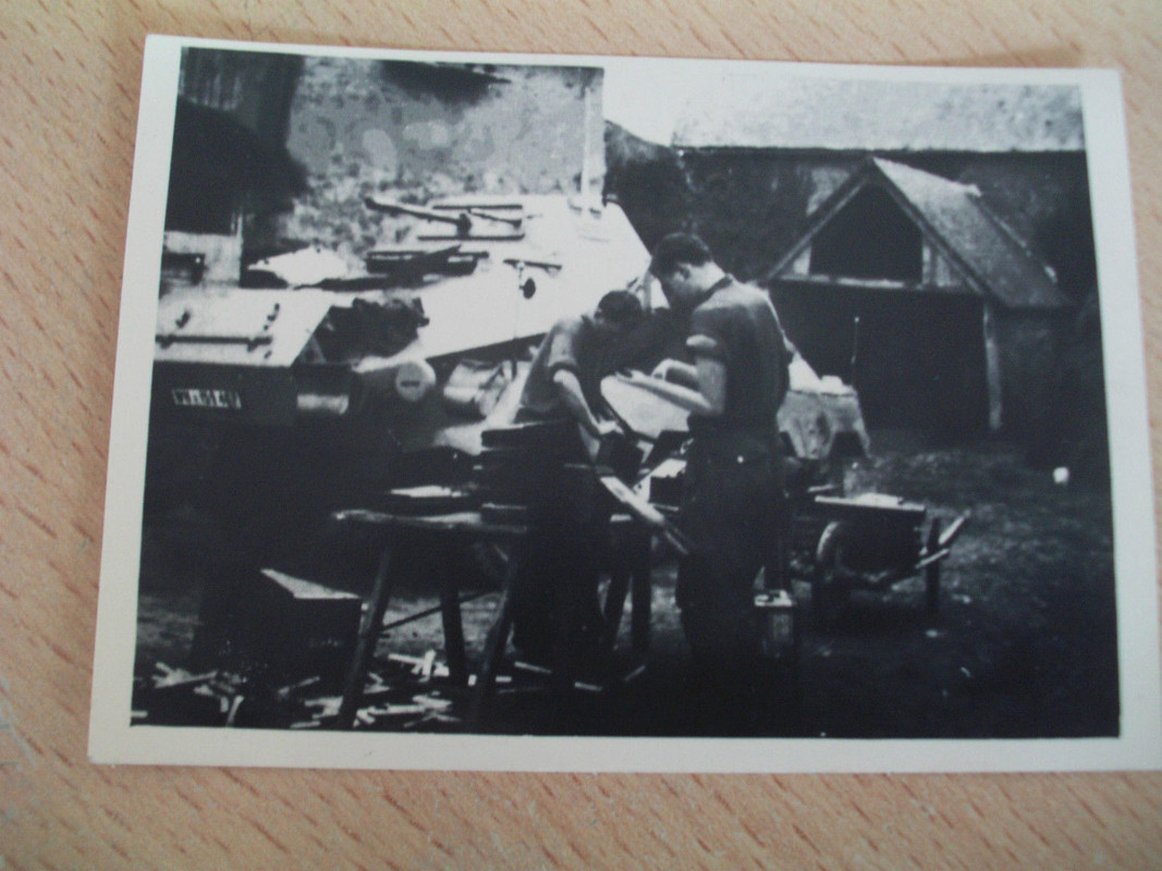 Panzerspähwagen in der Werkstatt