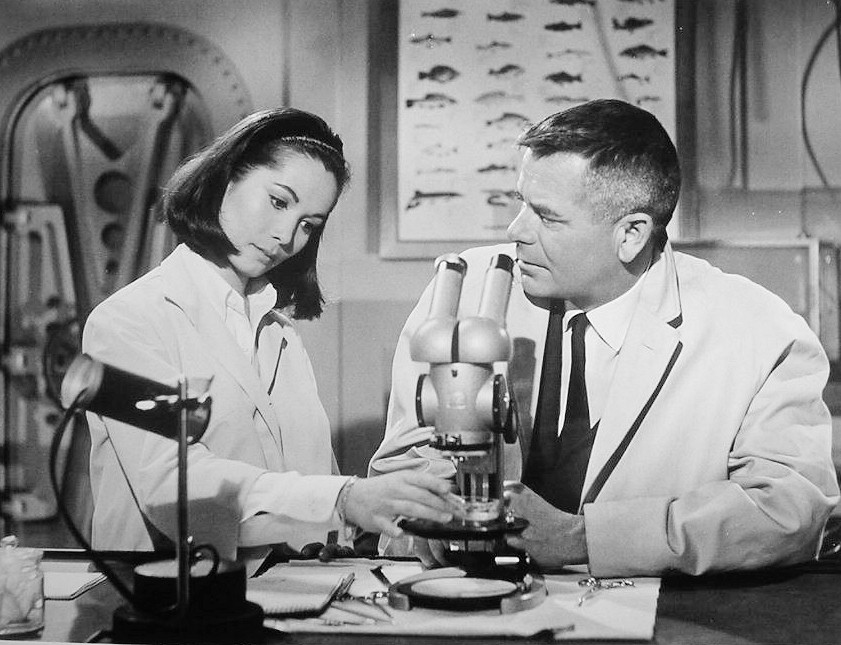 nancy_kwan_a95