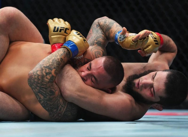 Ислам Махачев: Дъстин Порие ще спечели прощалната си битка в UFC 318