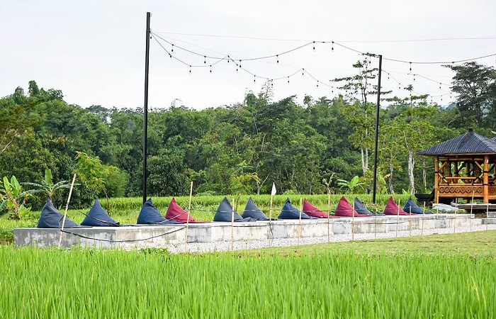 Foodcourt Sawah View.