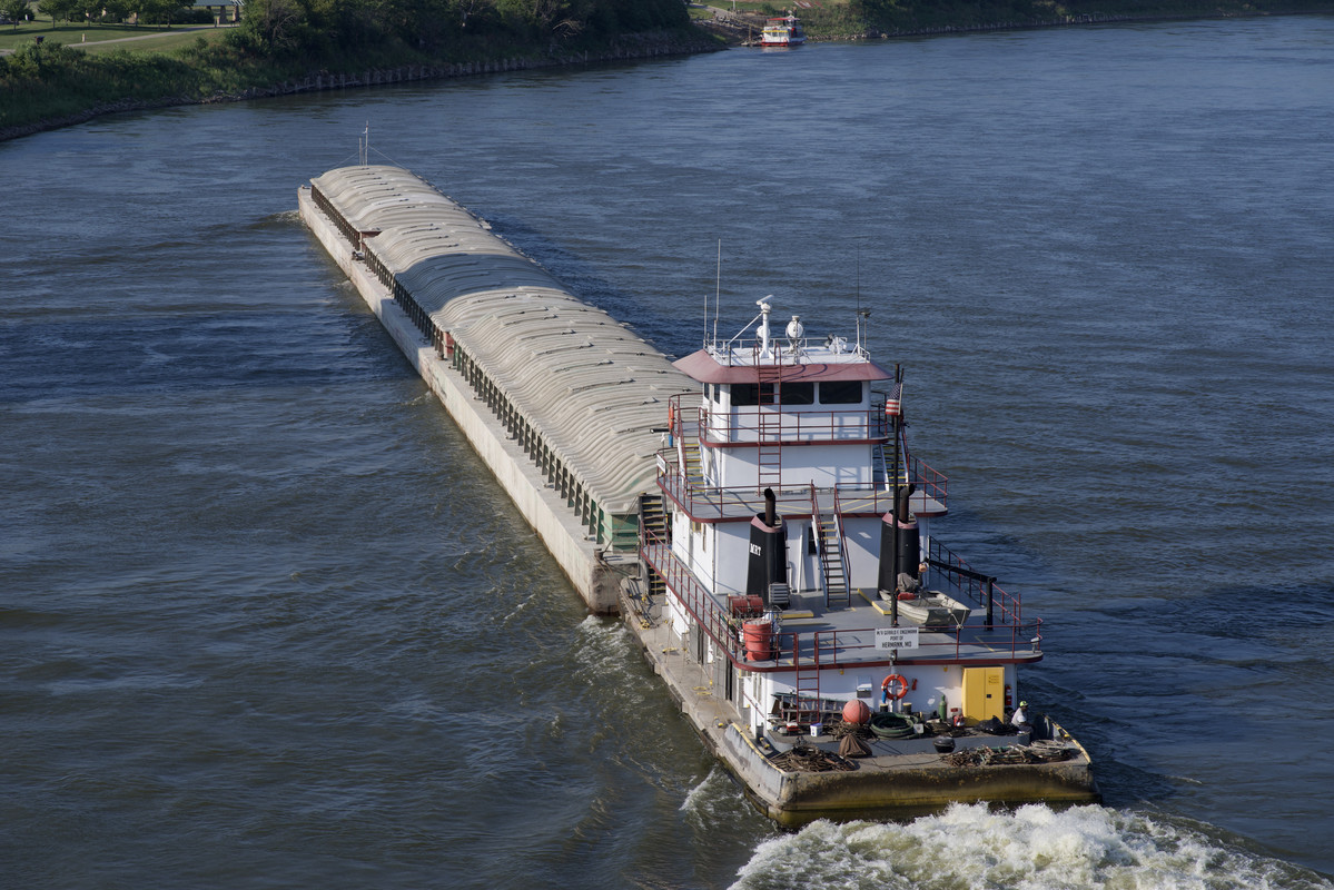 C7ABE42B-13DA-4E33-84AB-932F05EEBEB3