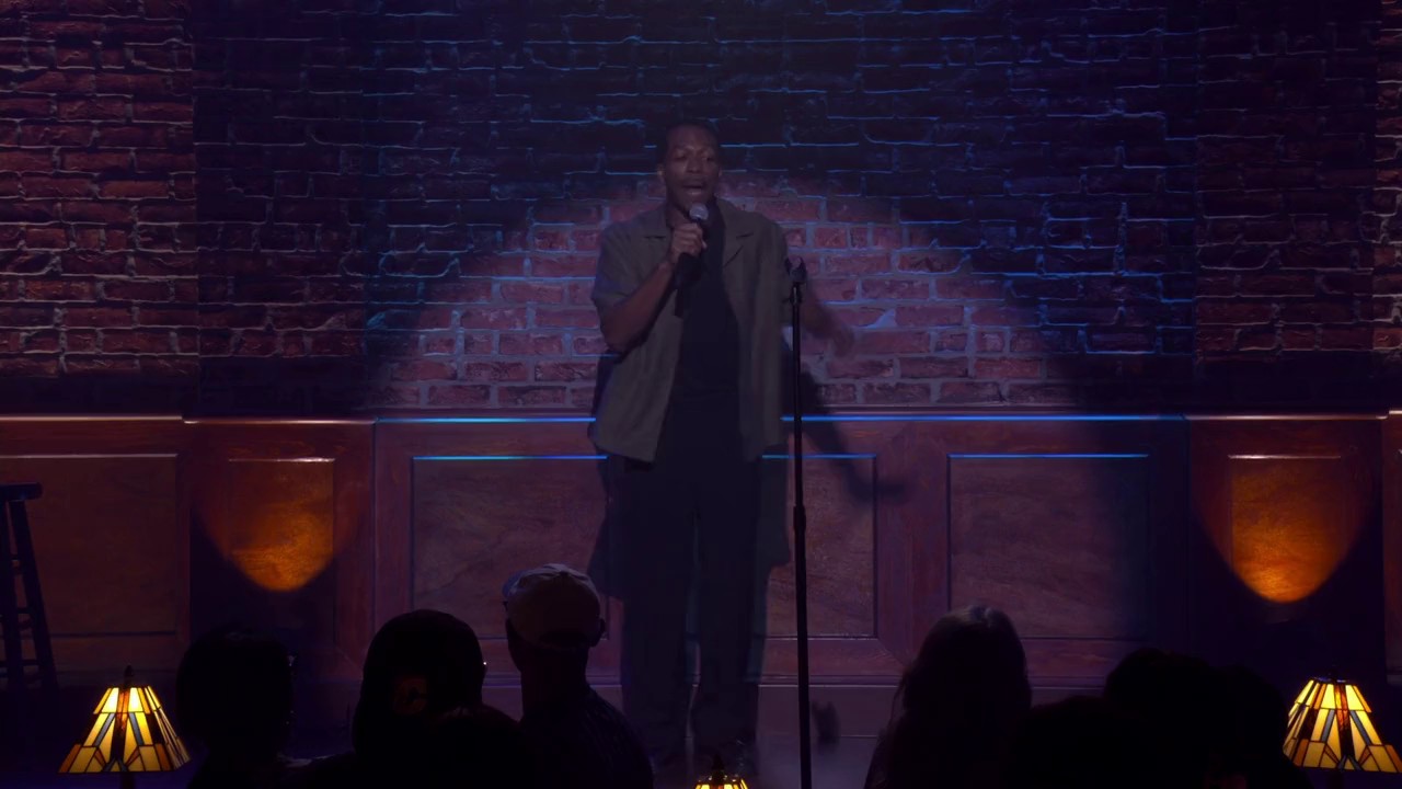 Colin-Jost-Micheal-Che-Present-New-York-After-Dark-2024-WEBRip-English-720p-x264-AVC-AAC-2-0-m