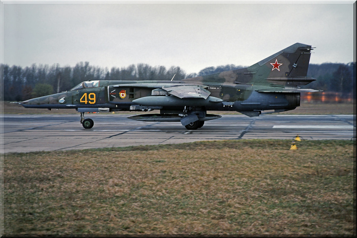 19 GvAPIB Mig-27D Yellow 49_61912558158, Verlegung