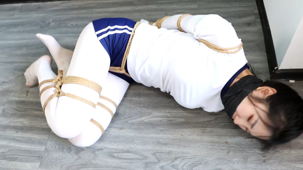 得意客 日式白丝体操服美女的囚禁游戏 3.mp4_20210918_132050.241